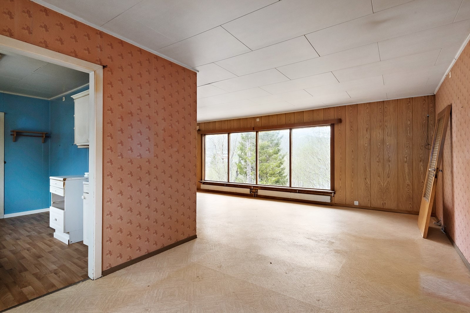 Boligen har kort vei til Skillevollen alpinsenter, skiløyper, skatepark, tennisbane på sommeren og skøytebane på vinter. Galleribilde