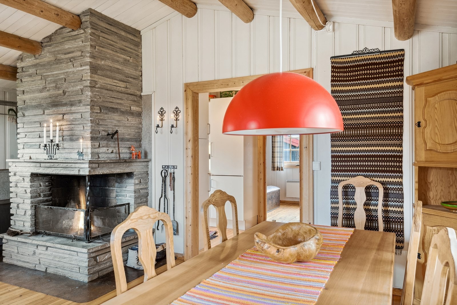 Åpent inn til kjøkken. Galleribilde