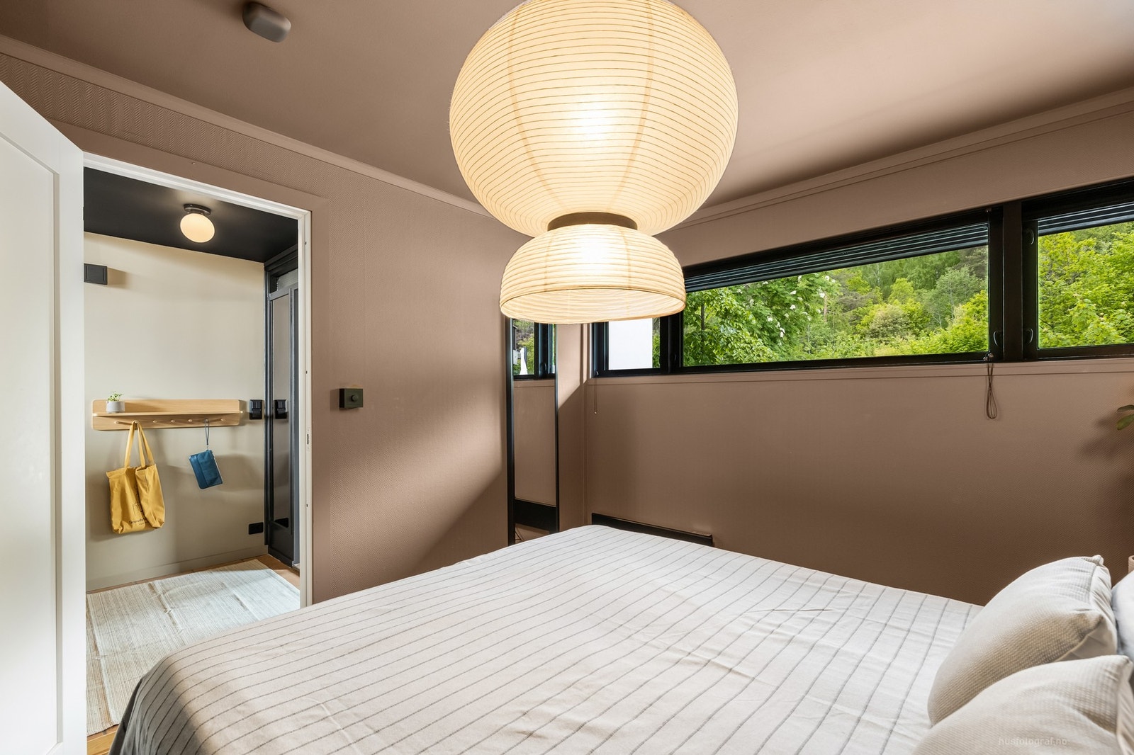 Soverommet er nylig overflateroppusset i delikate farger. Galleribilde