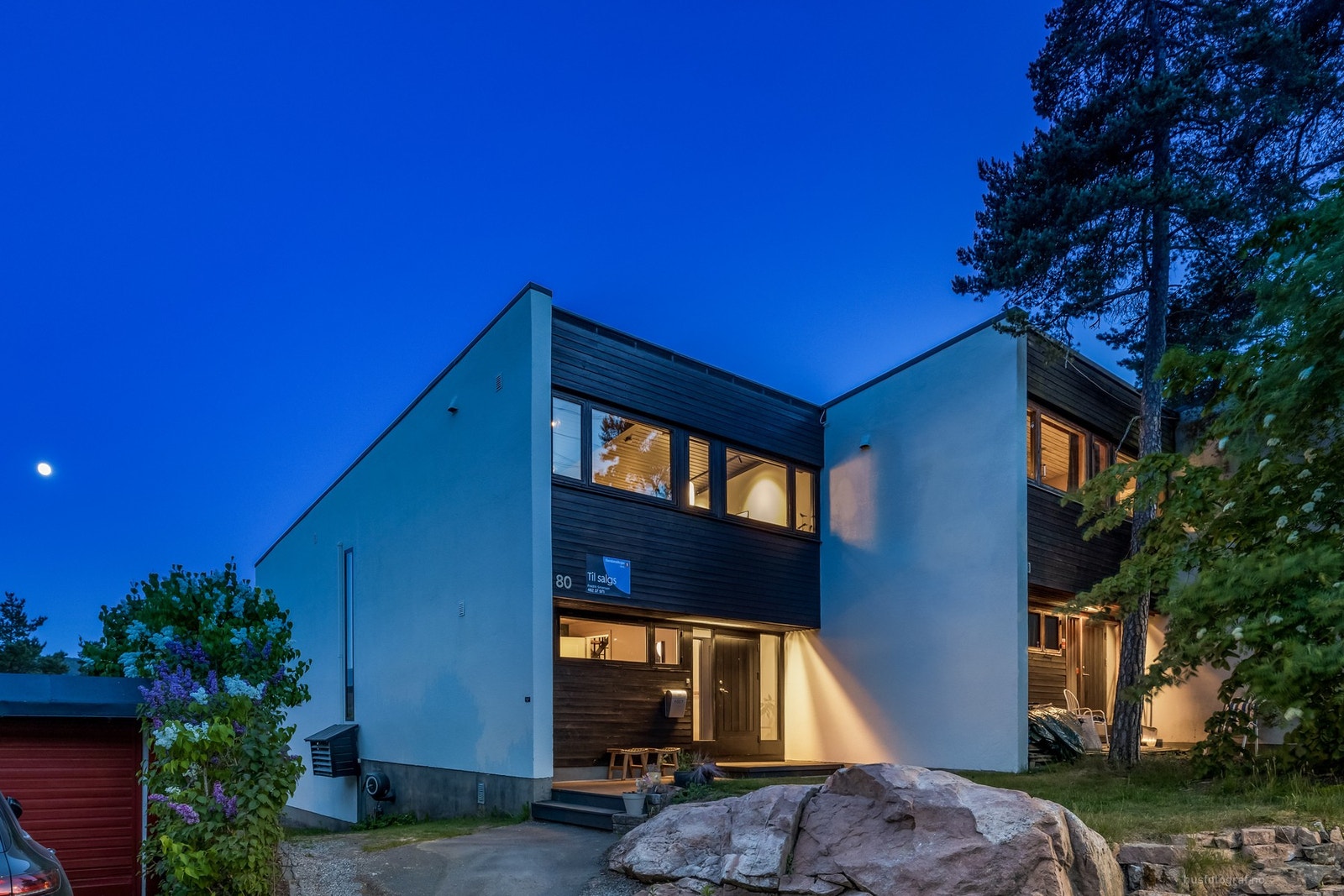 Et stilig rekkehus, helt i enden av rekka. Galleribilde