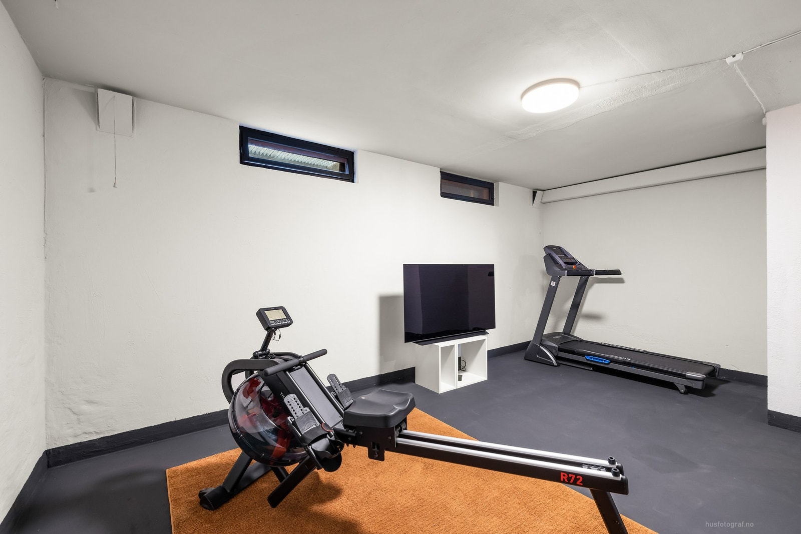 Kjellerrom/treningsrom. Galleribilde
