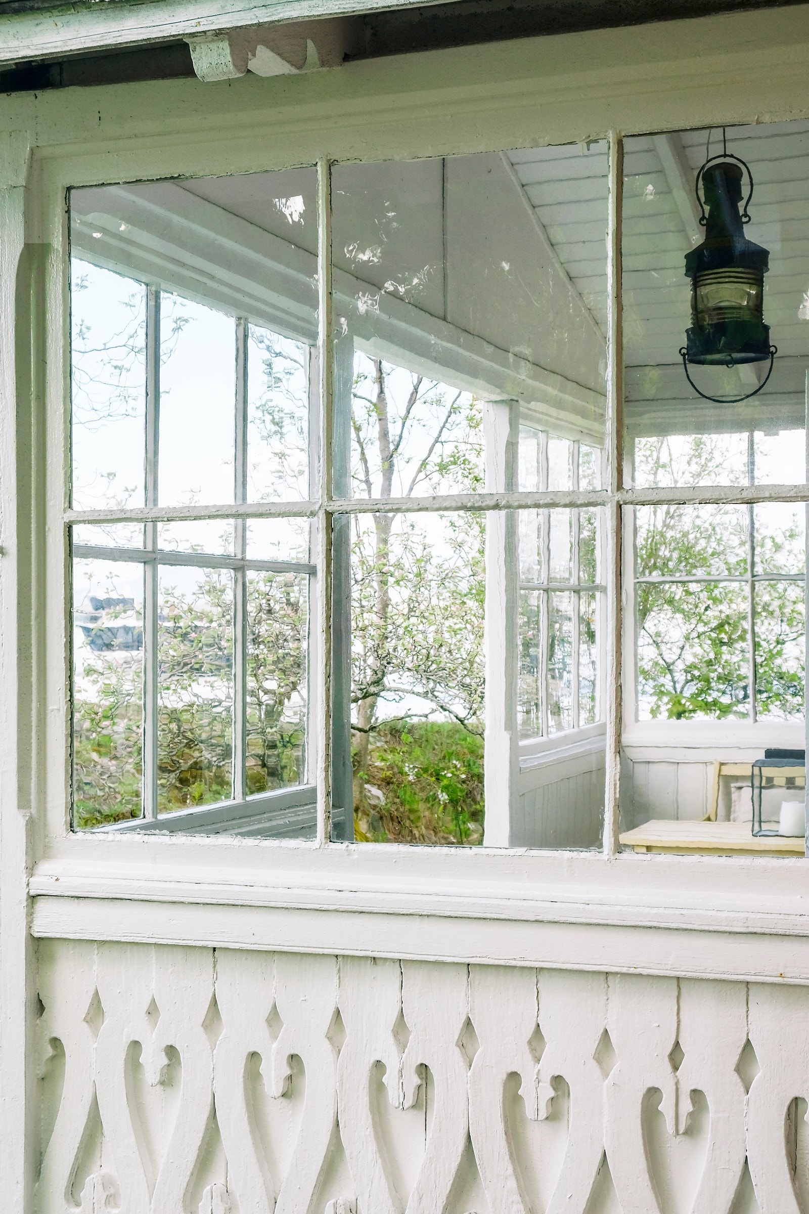 Glassveranda idyll. Galleribilde