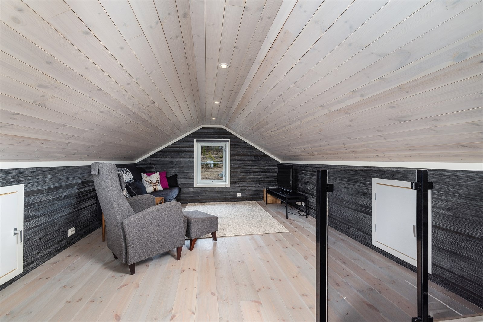 Perfekt sted for tv-stue eller et sted hvor barna kan holde til. Galleribilde