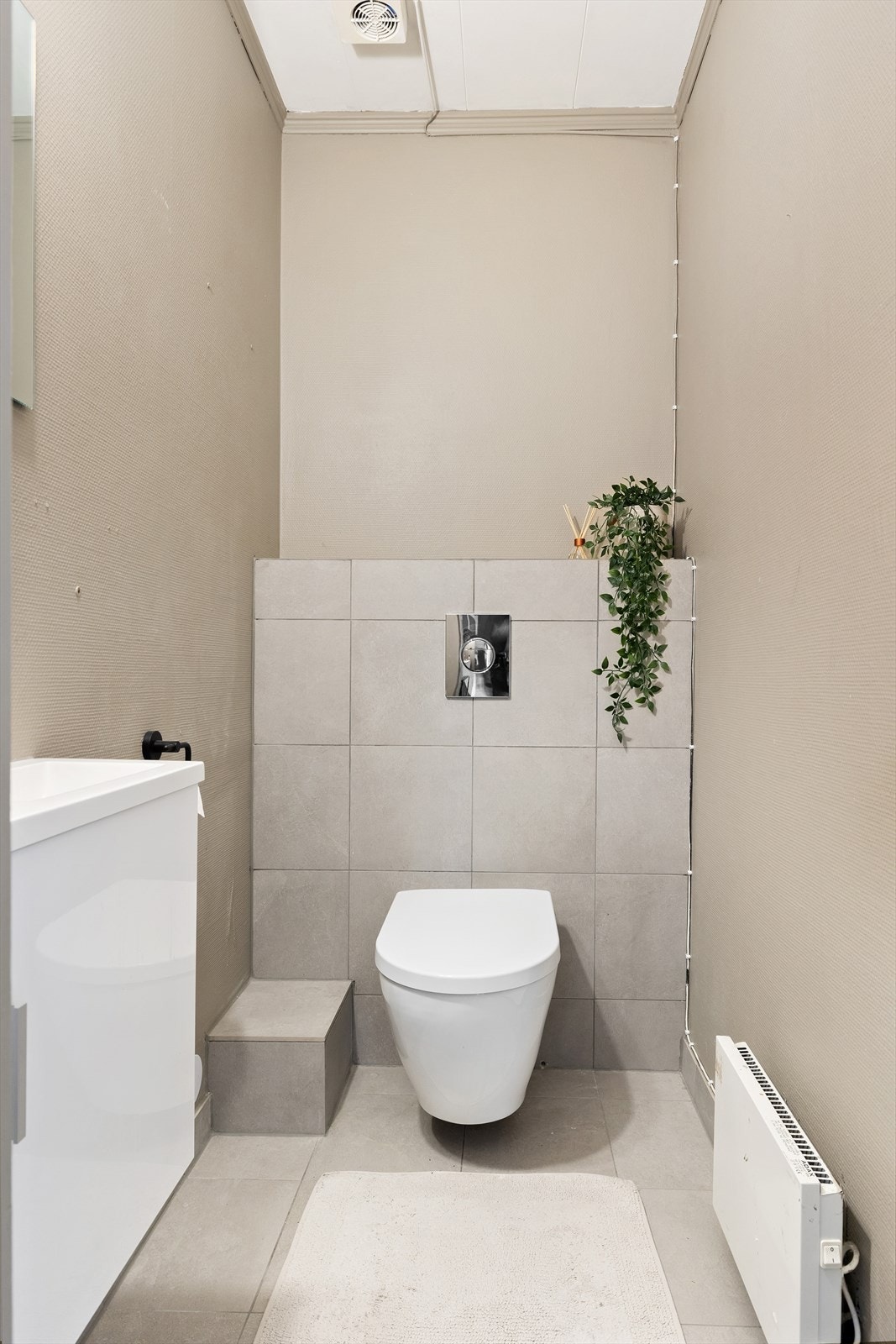 Toalett er separat fra badet. Galleribilde