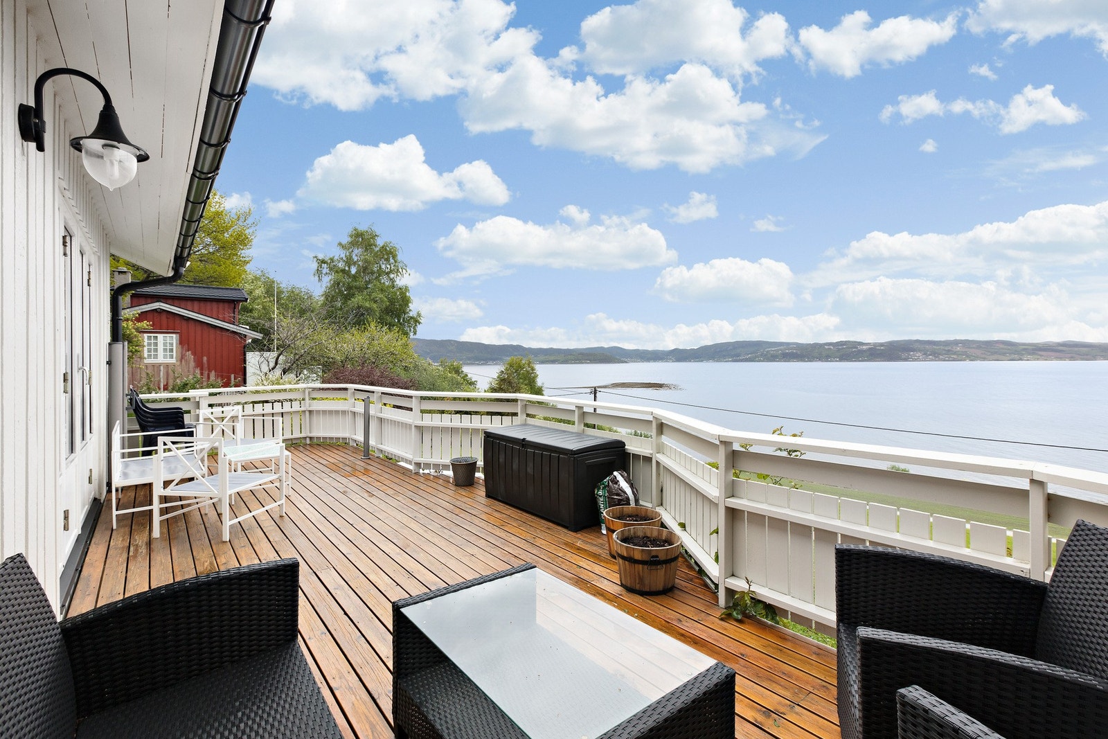 Terrasse tilhører utleieleiligheten Galleribilde