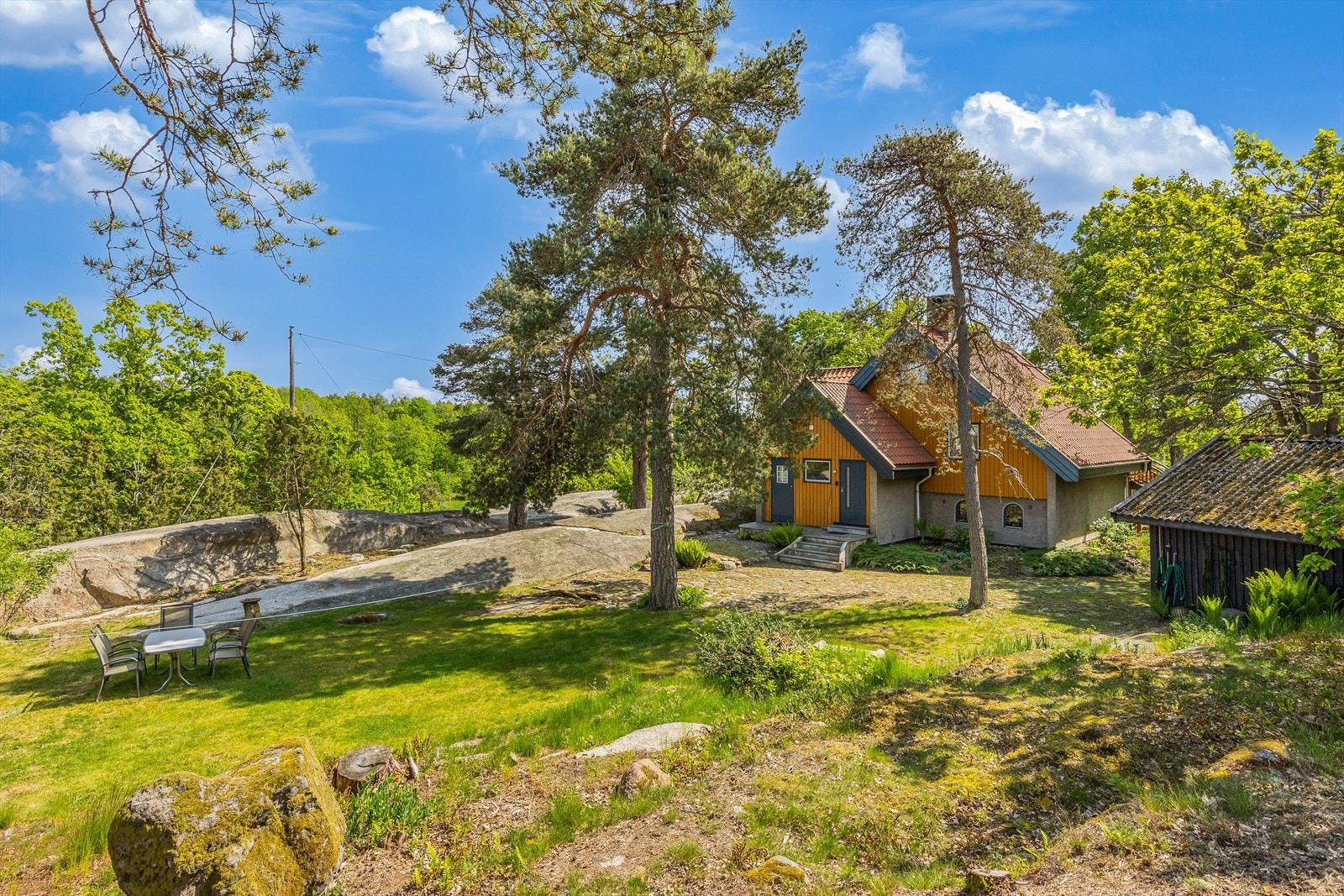 Denne idylliske eiendommen har alt du trenger for å skape ditt eget, lille ferieparadis. Galleribilde