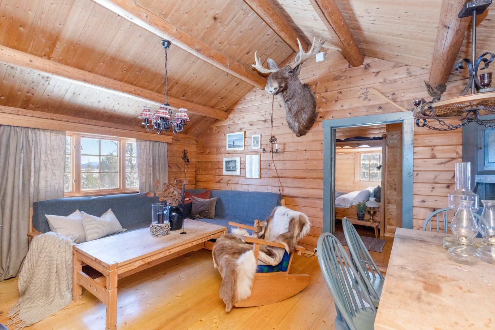 Plass til sofagruppe og spisebord Galleribilde