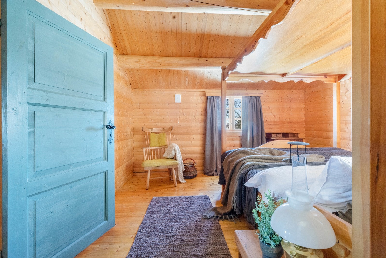 Ellers god plass til garderobeskap om en ønsker det Galleribilde