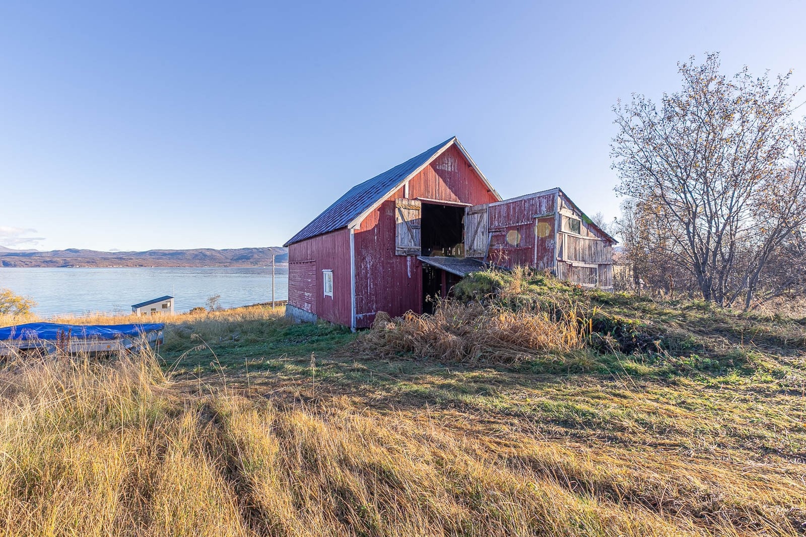 Stor fjøs. Galleribilde