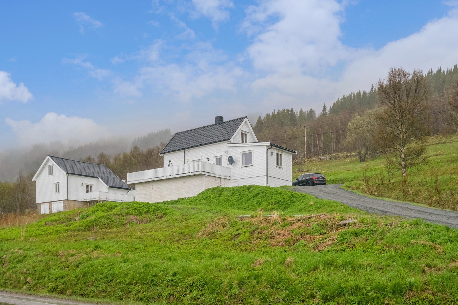 Eiendommen ligger landlig og fint til Galleribilde