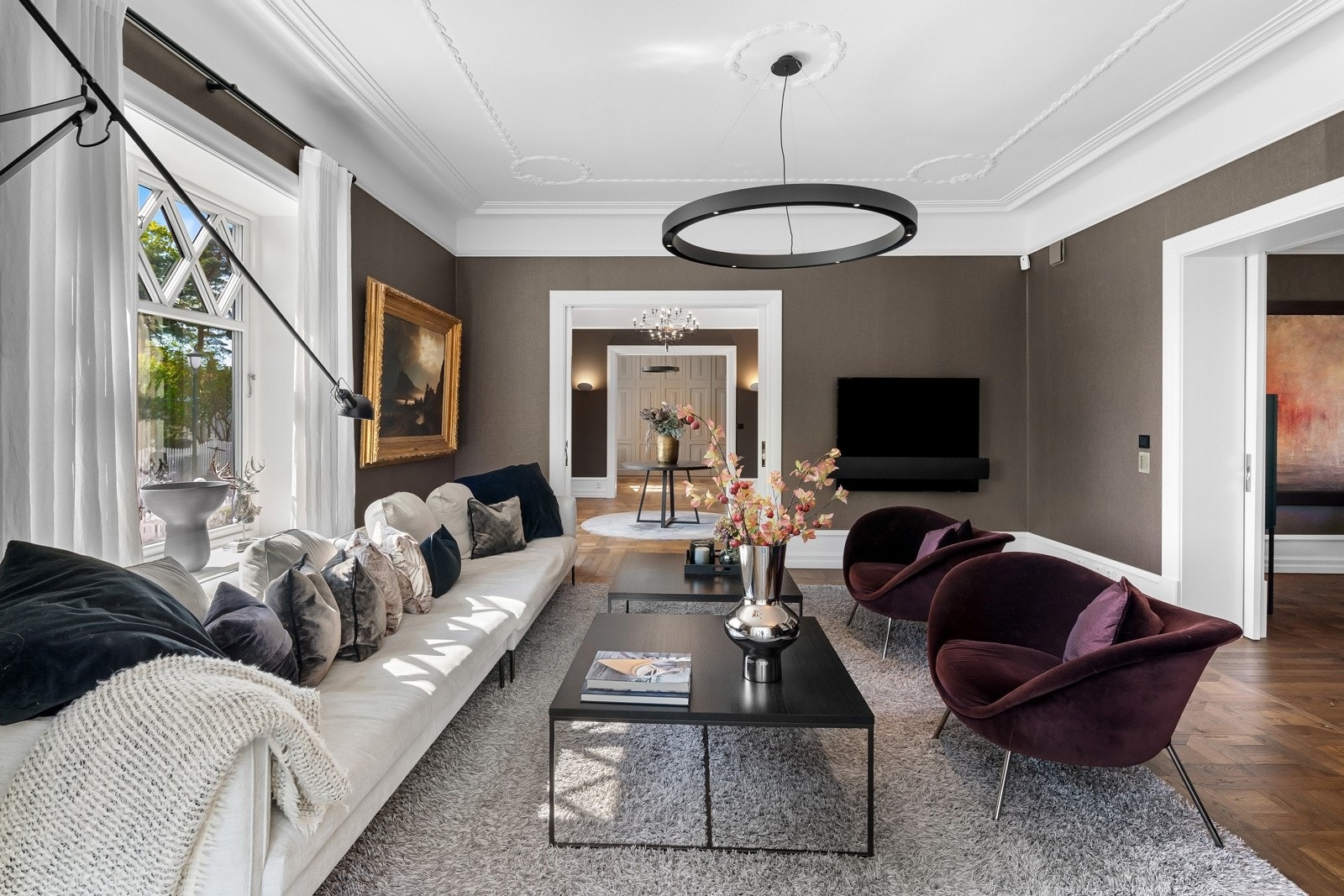 Det er høy standard på materialvalg, innredninger og interiør Galleribilde