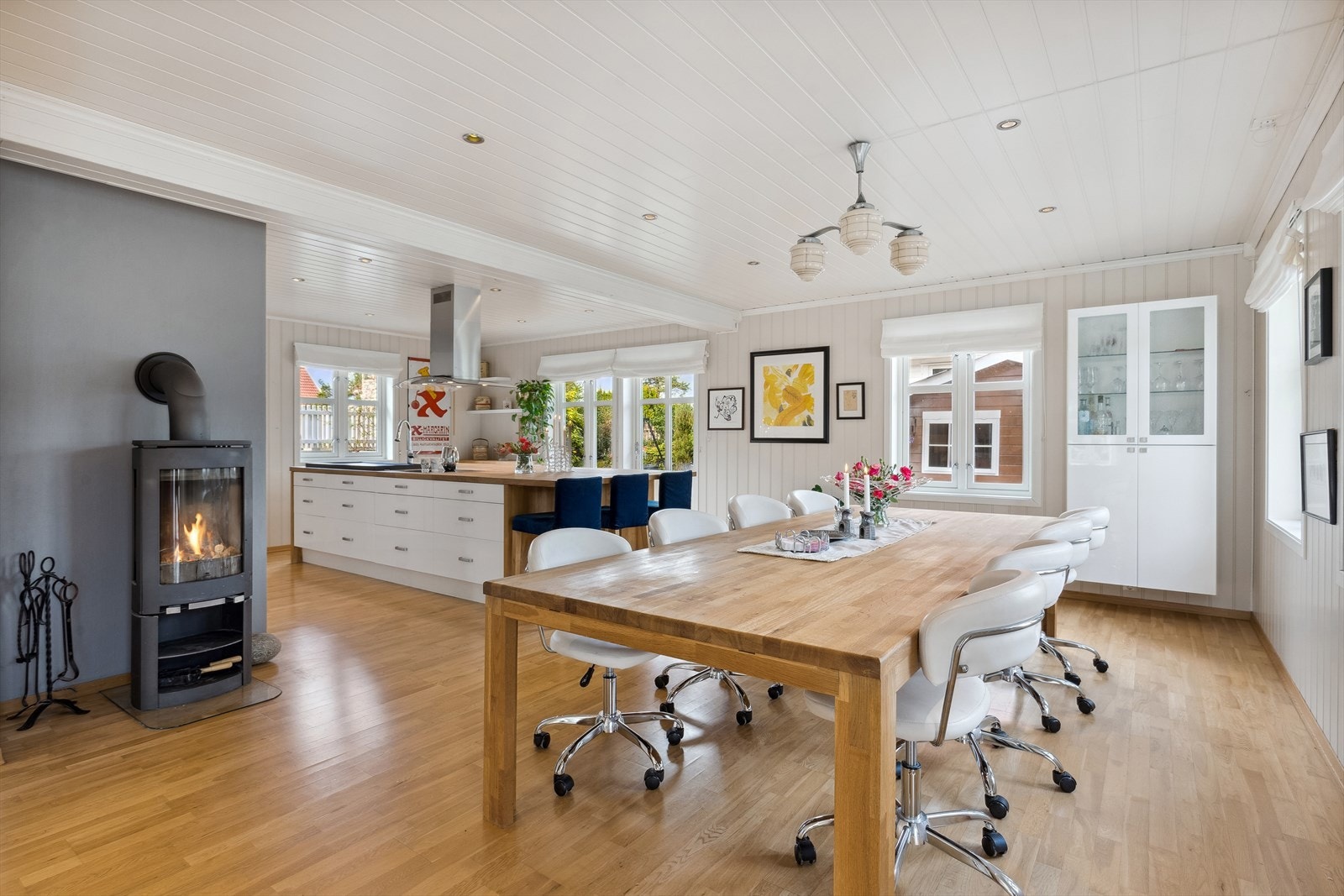 Her kan familie og venner samles til gode samtaler over en god middag. Galleribilde