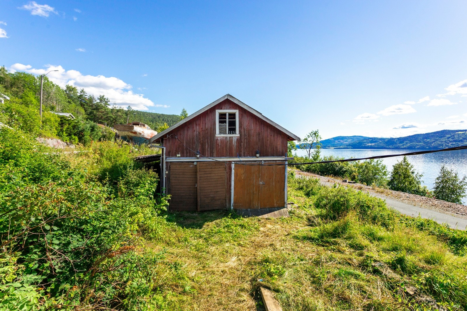 Garasjebygning/Låve. Galleribilde
