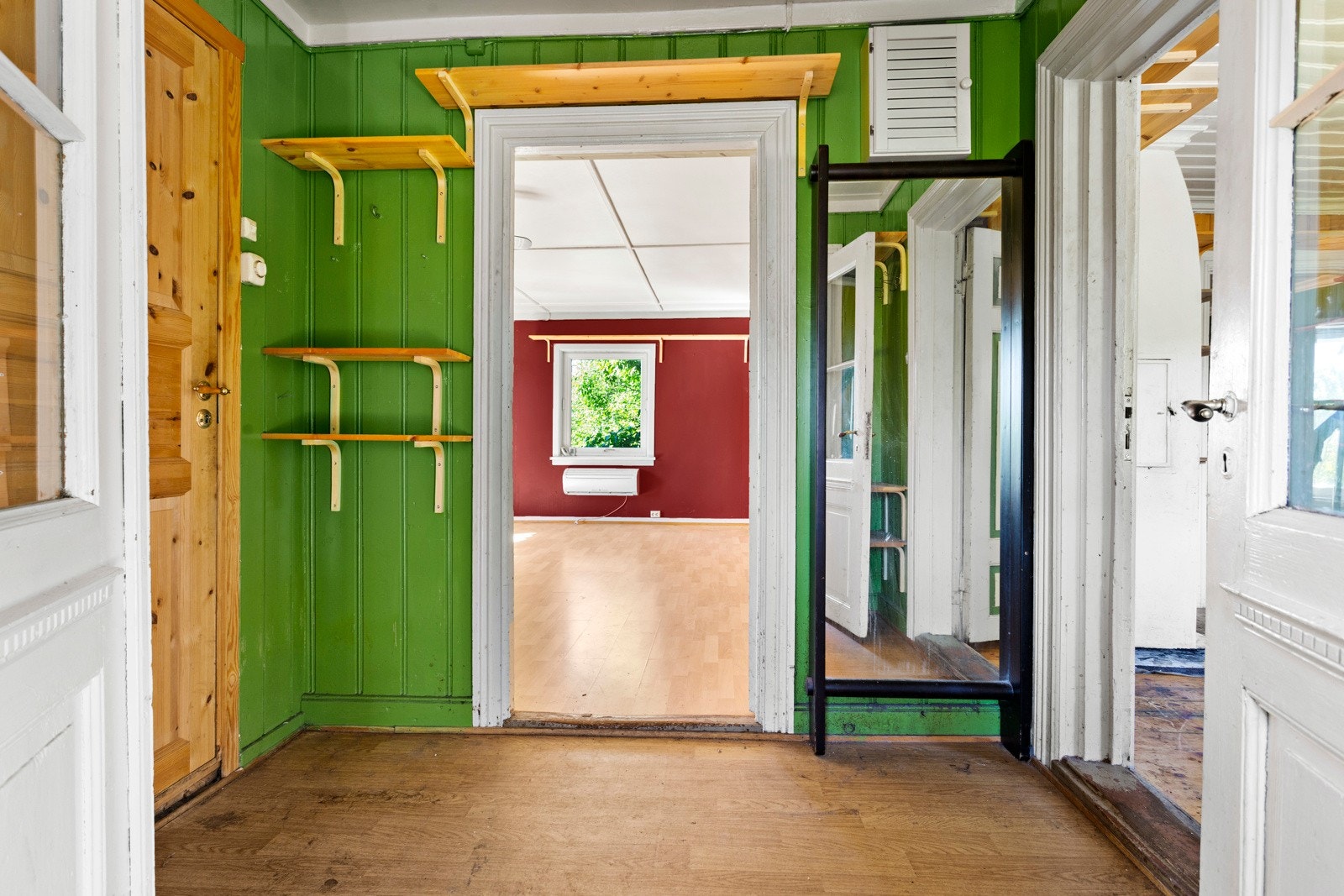 Gang i 1. etasje. Galleribilde