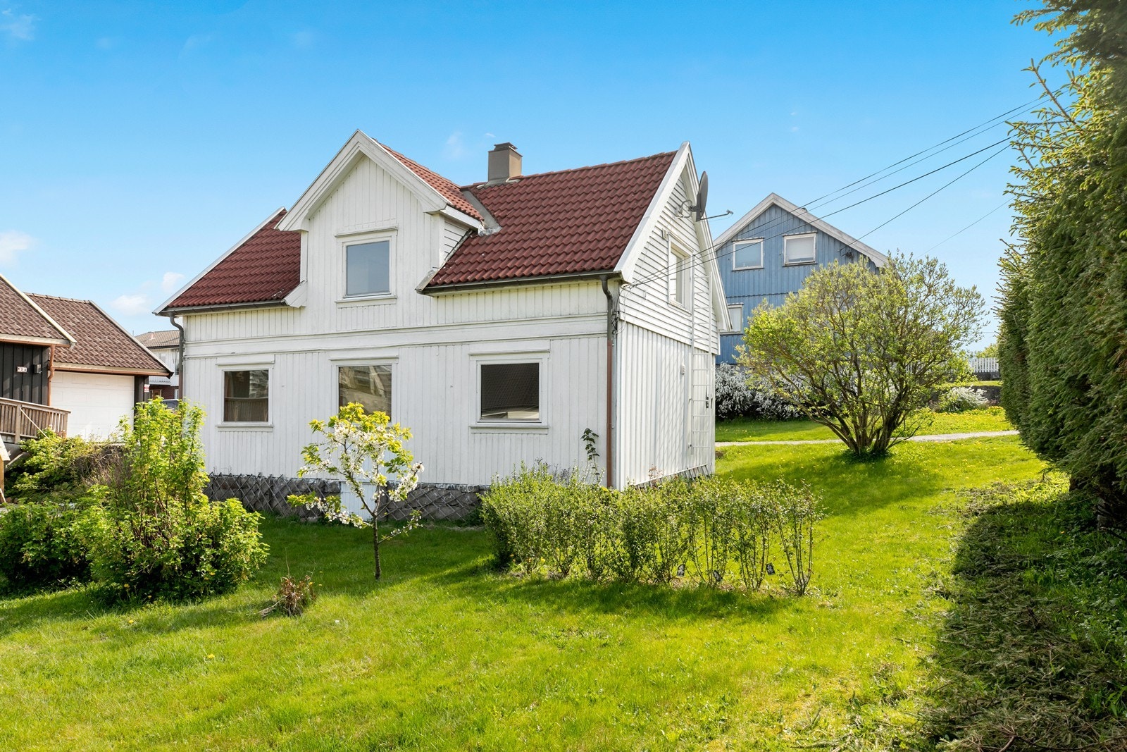 . Kapellstien 2B - En sjarmerende eldre enebolig med oppgraderingsbehov - kun få minutters gåtur til bykjernen! Galleribilde