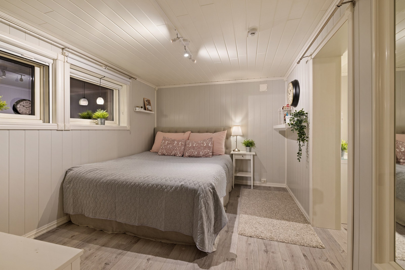 Soverom i sokkeletasjen Galleribilde