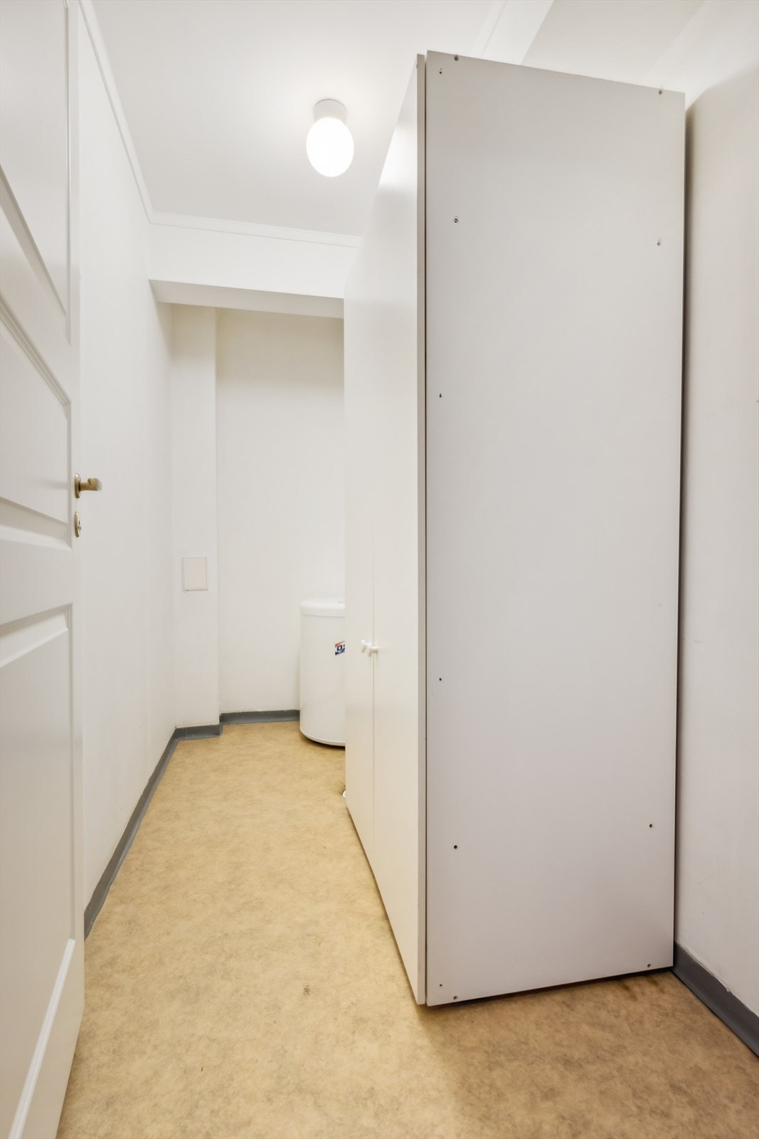 Innvendig bod. Det medfølger også bod i kjelleren. Galleribilde