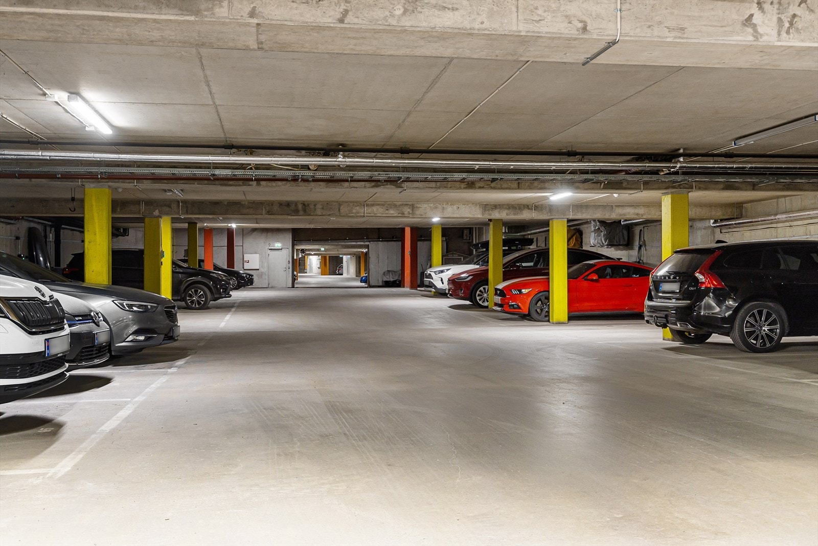Det medfølger eksklusiv bruksrett til en parkeringsplass i garasjekjeller. Galleribilde