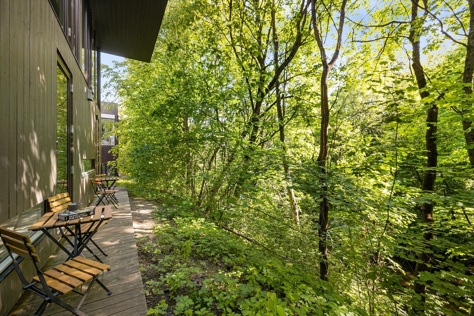 På markterrassen er du i ett med naturen. Galleribilde
