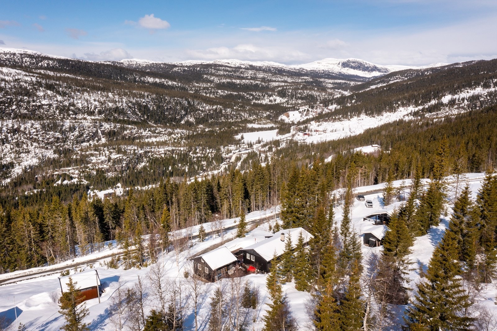 Fra hytta er det også enkelt tilgang til hyggelige restauranter og spisesteder, på Tempelkroa og på Borgarstua i Eggedal sentrum. Galleribilde