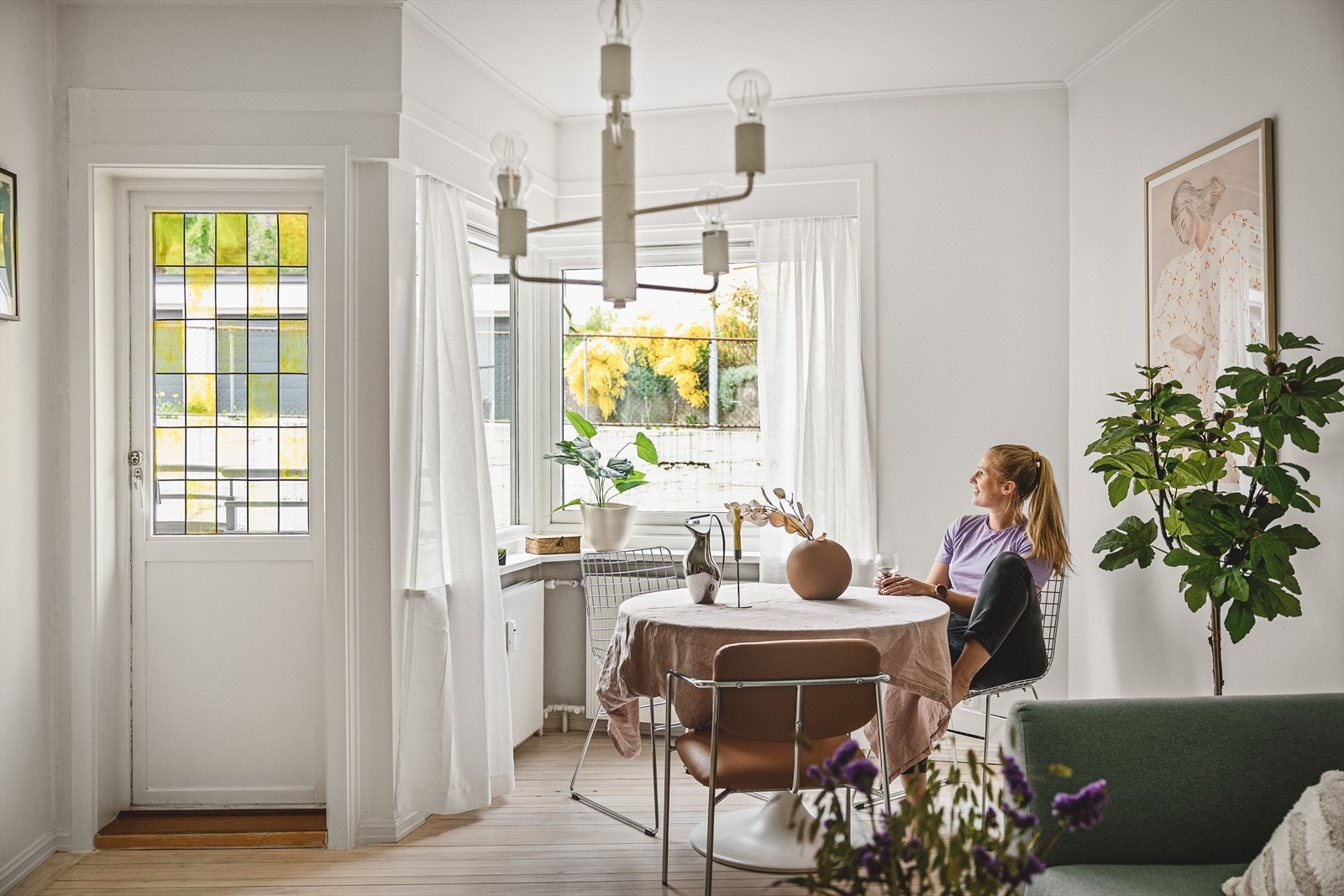 God plass til å innrede med spisebord. Galleribilde