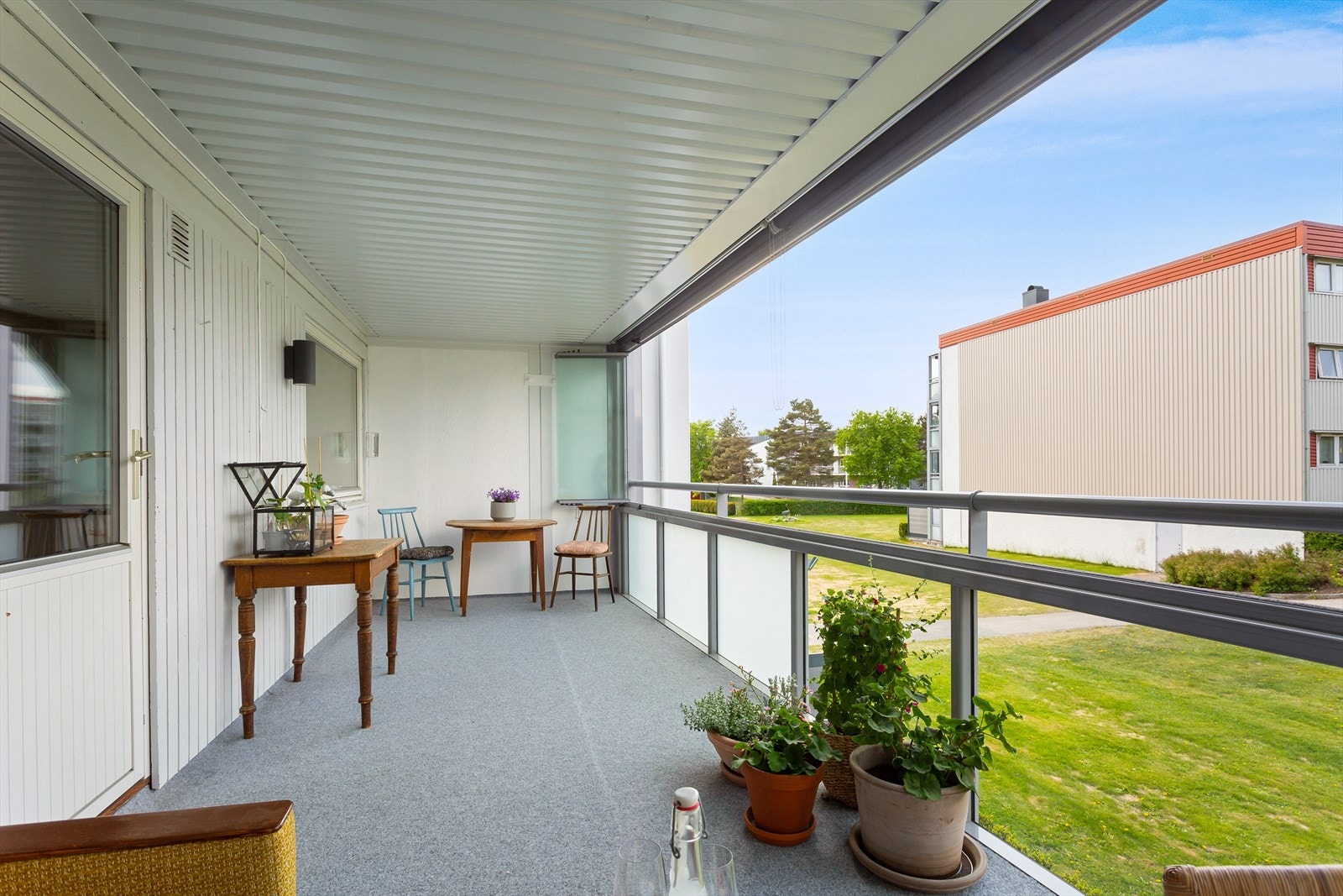 Stor overbygget terrasse Galleribilde