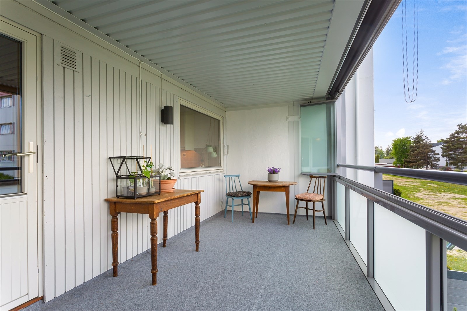 Innglasset balkong Galleribilde