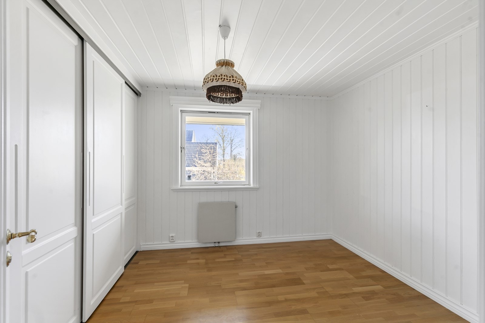 Soverom 3 med skyvedørsgarderobe Galleribilde