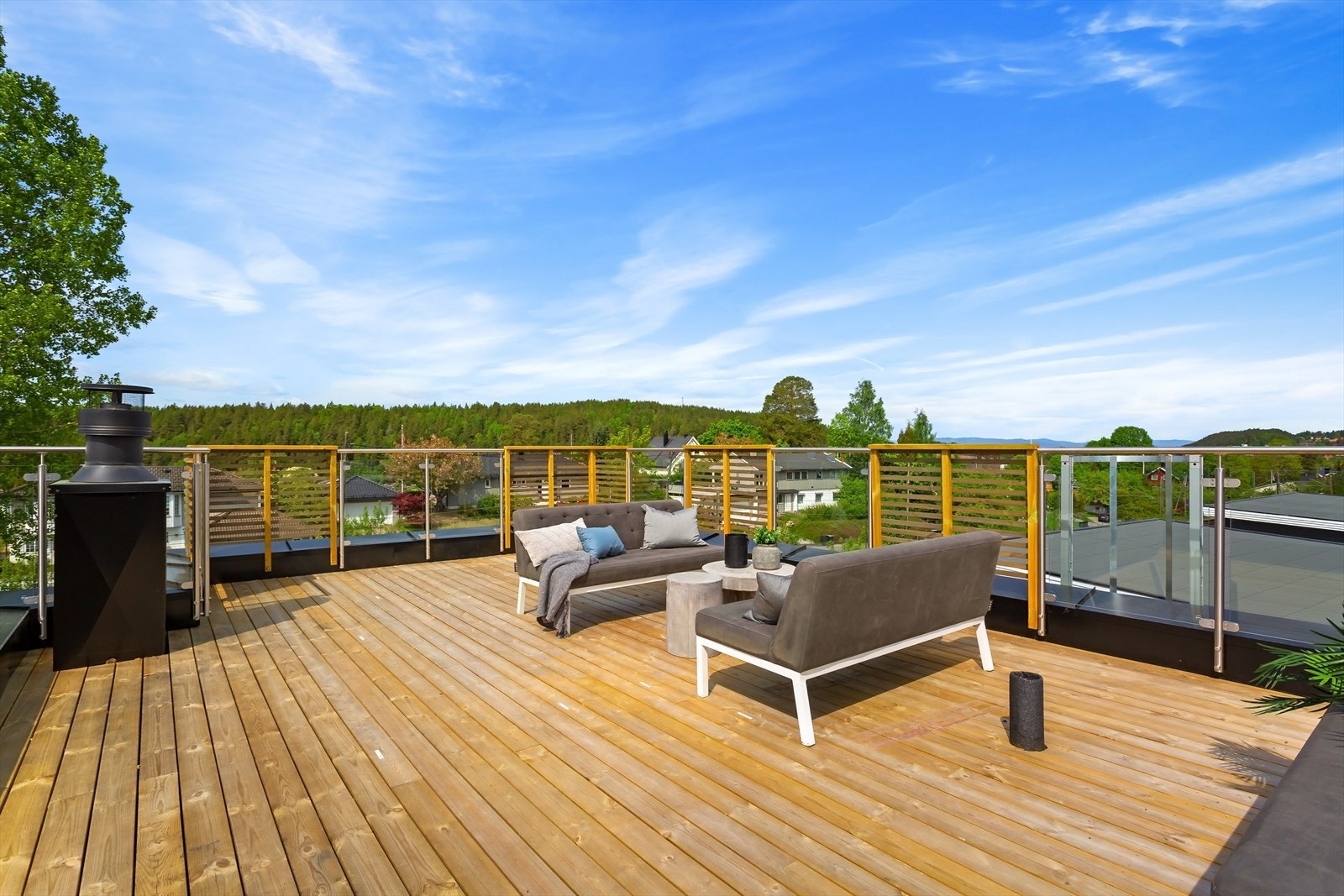 Fantastisk takterrasse med flott utsikt og sol hele dagen Galleribilde