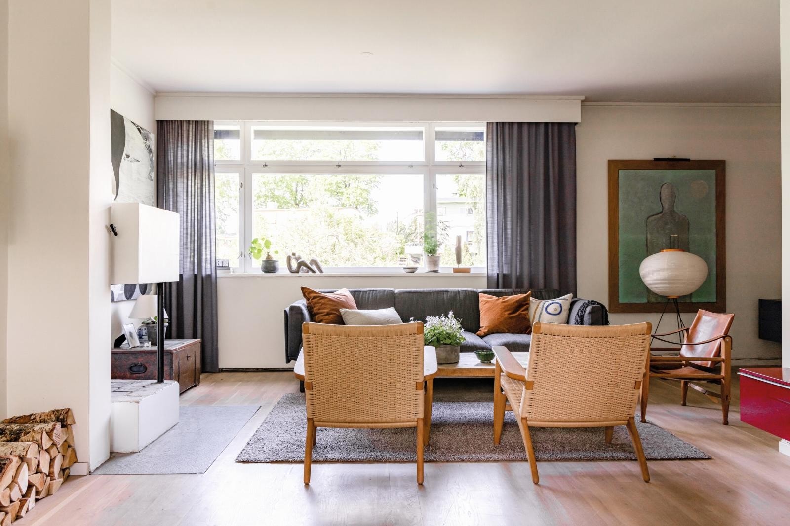 Fra stuen med peisen. Galleribilde