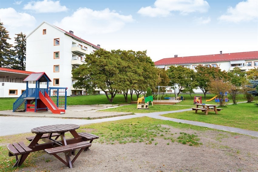 Meget barnevennlig beliggenhet med flere lekeplasser Galleribilde