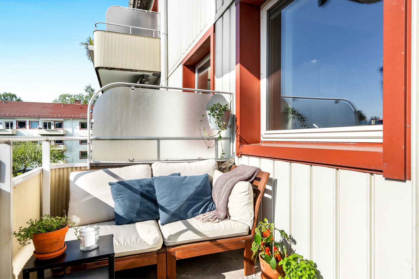 God plass til diverse utemøblement Galleribilde