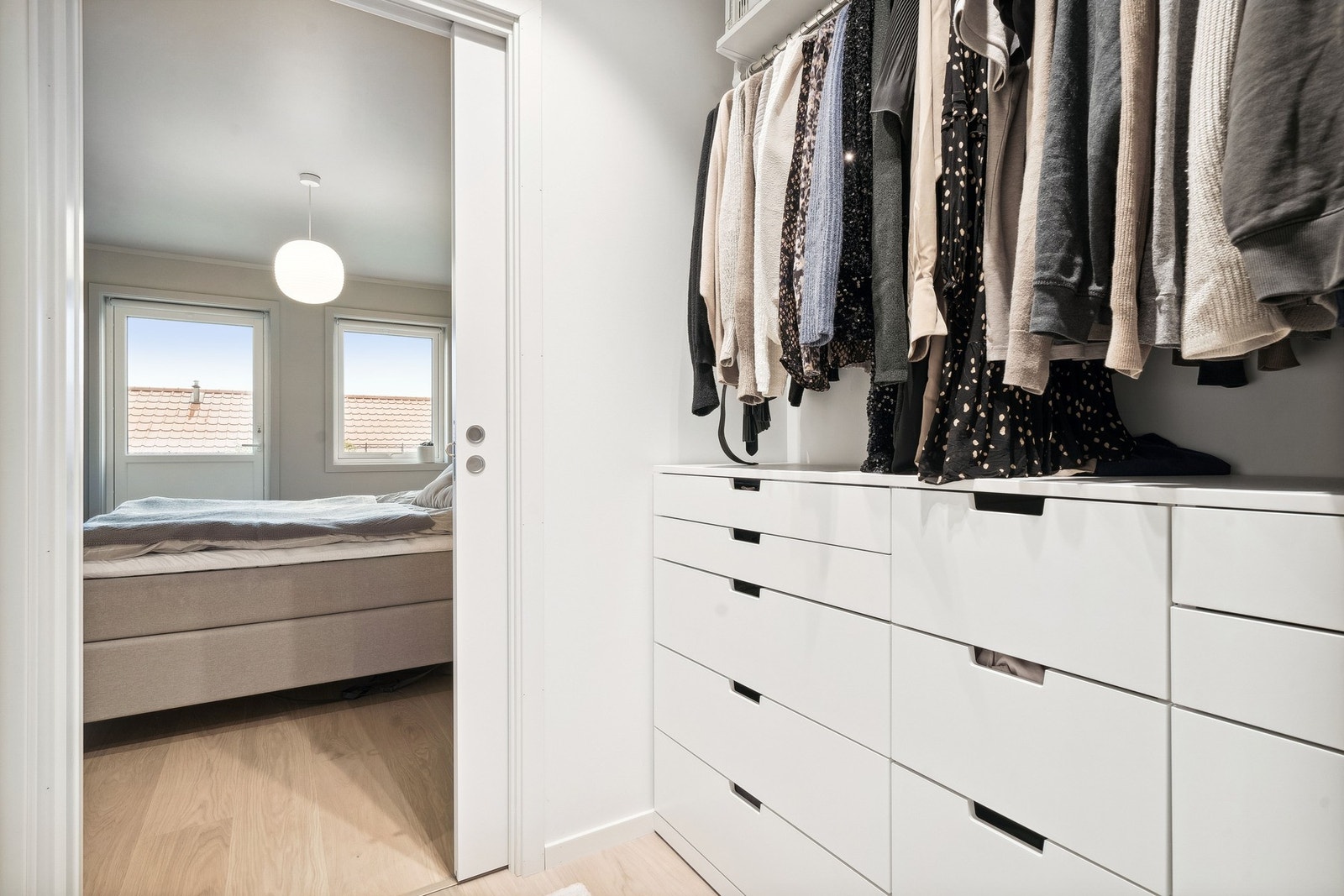 Walk-in garderobe Galleribilde
