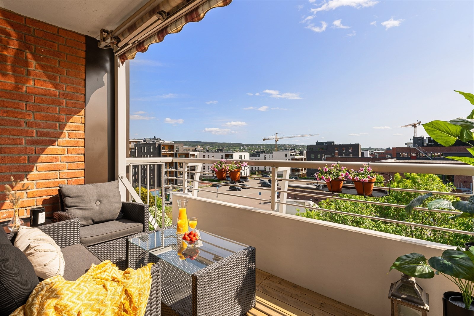 Fantastiske solforhold - her kan du nyte solen fra morgen til kveld. Galleribilde