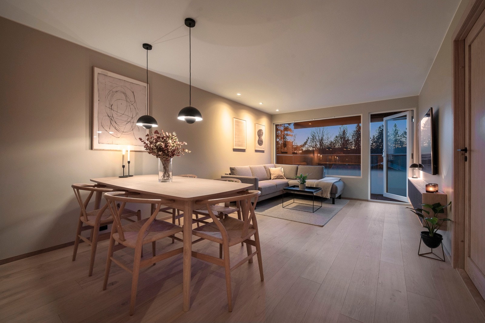 Privatmegleren Park v/Lars Jakob Aarak har gleden av å presentere en lekker 3-roms i 4. etasje i Hovseterveien 64B. Galleribilde