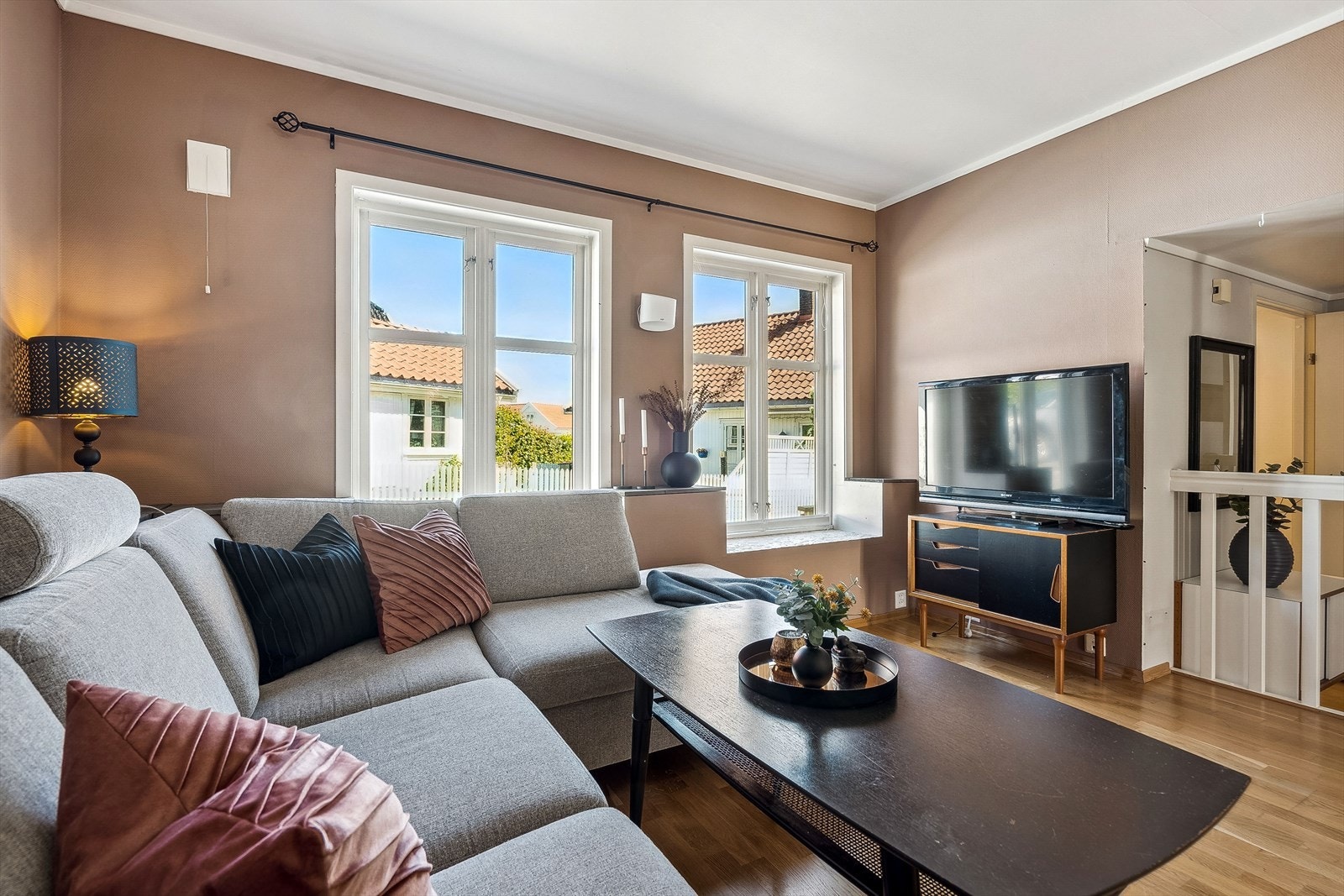 Lys, trivelig og innflytningsklar 3-roms eierleilighet i sjarmerende gamle Åsgårdstrand! Galleribilde