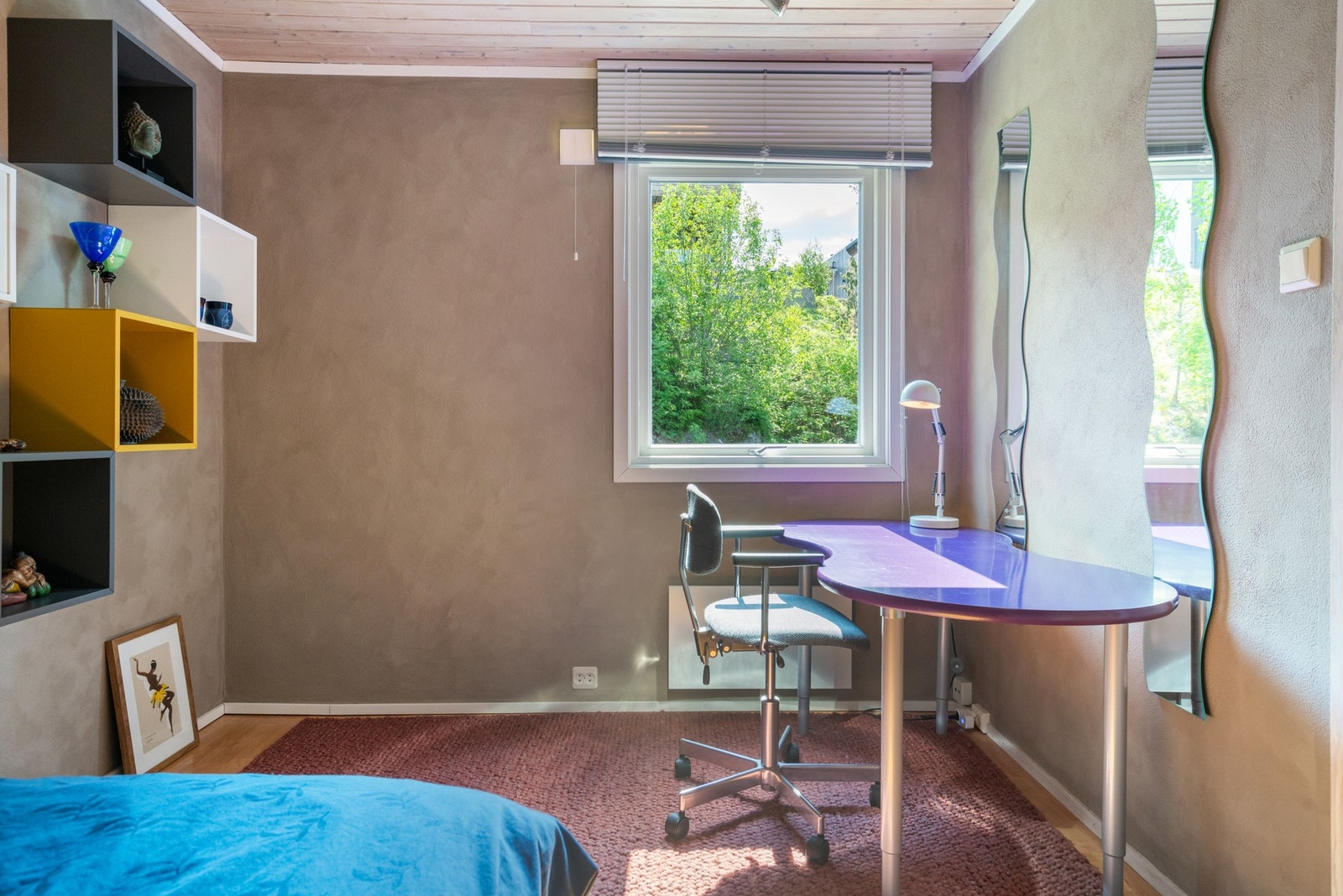 Soverom 1 har plass til kontorløsning. Galleribilde