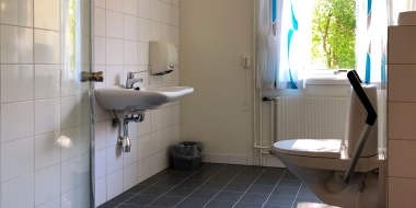 Felles dusj og toalett Galleribilde