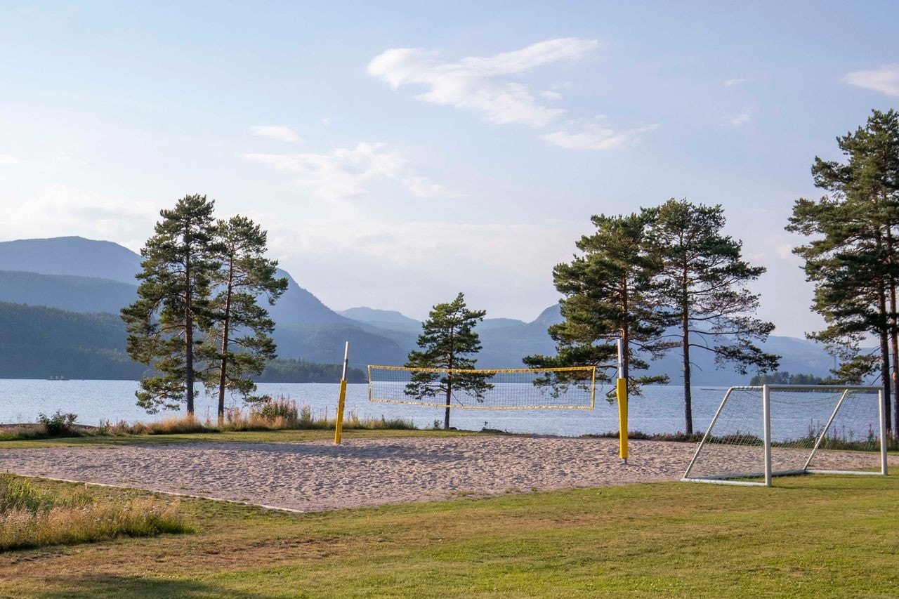 Strandvolleyballbane i Kyrkjebygda Galleribilde
