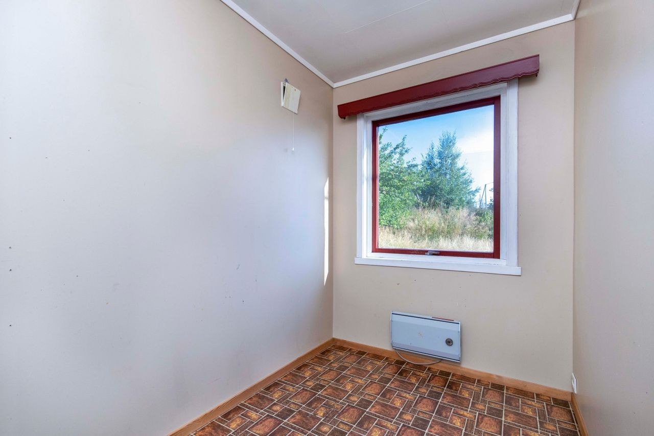 Sovealkove/kontor i 1. etg Galleribilde