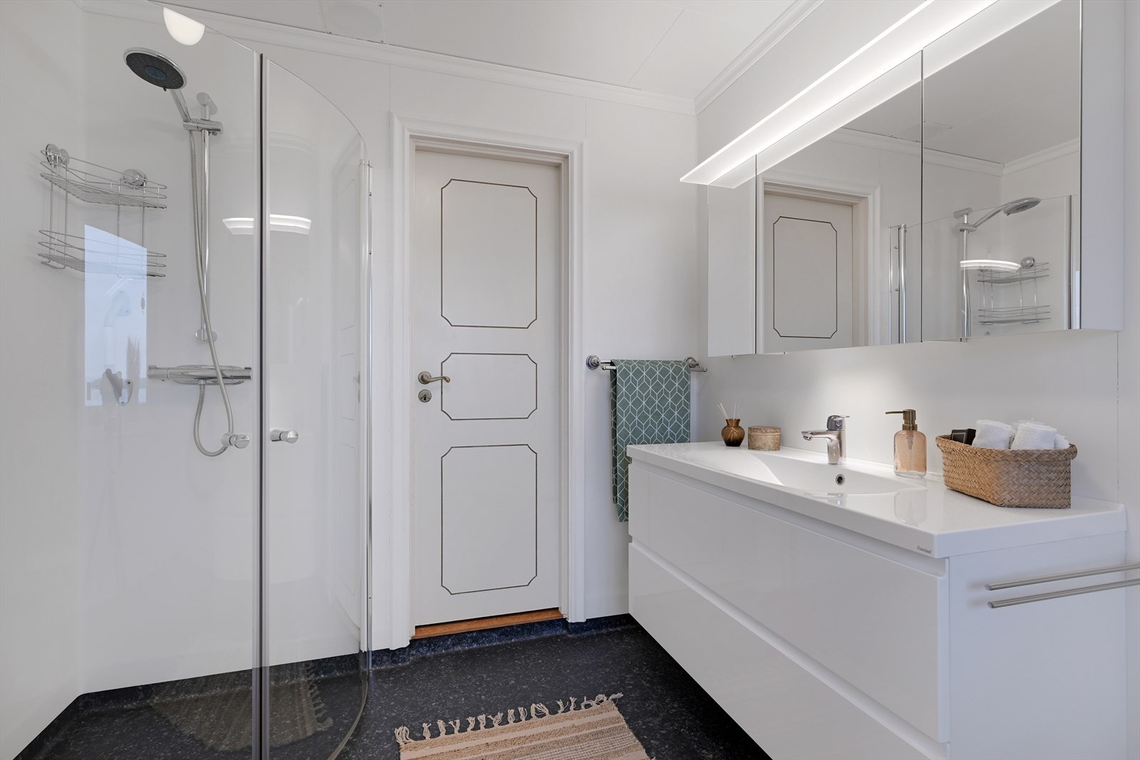 Flott nytt bad/wc. Galleribilde