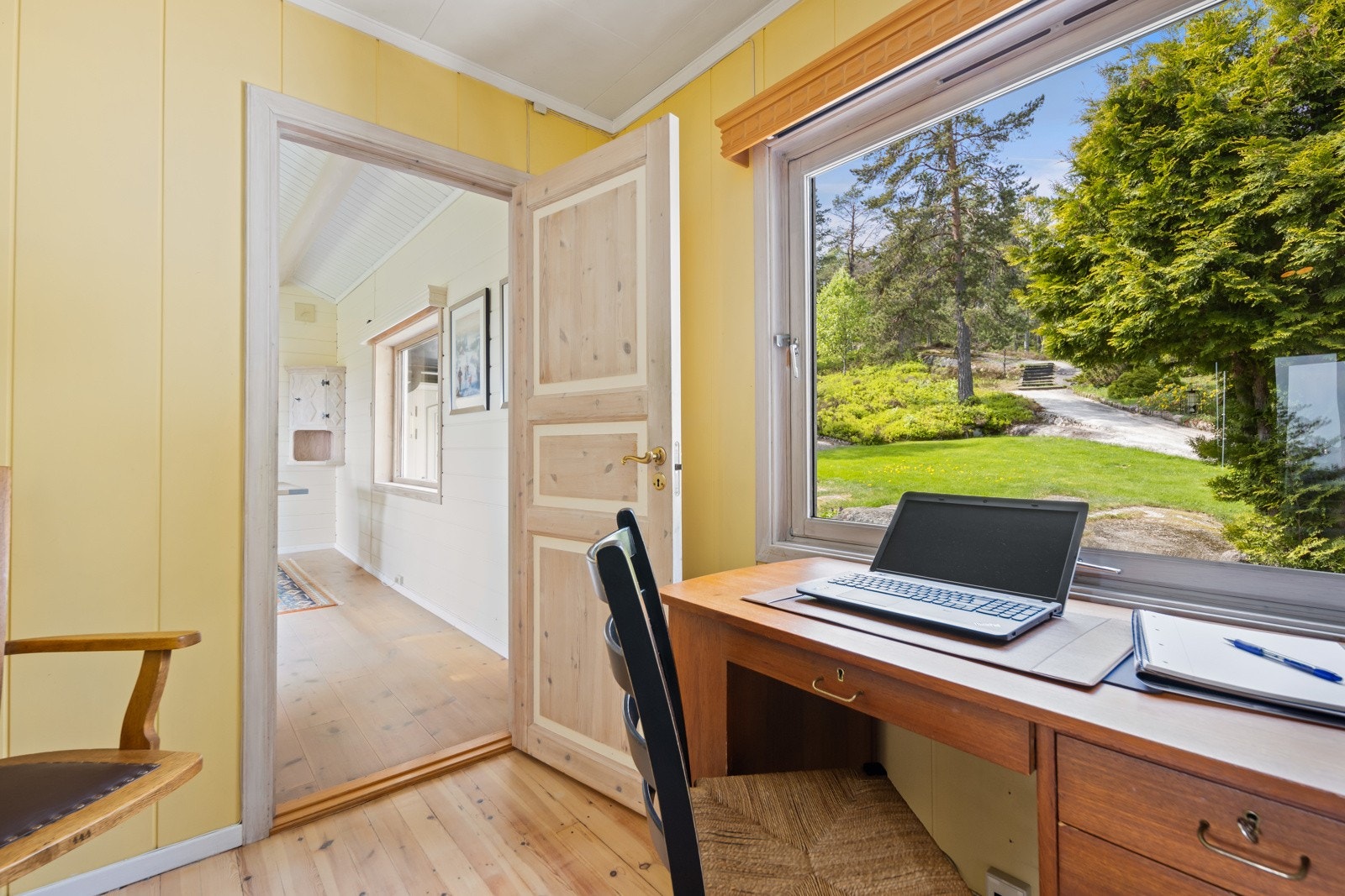 Kontor. Galleribilde