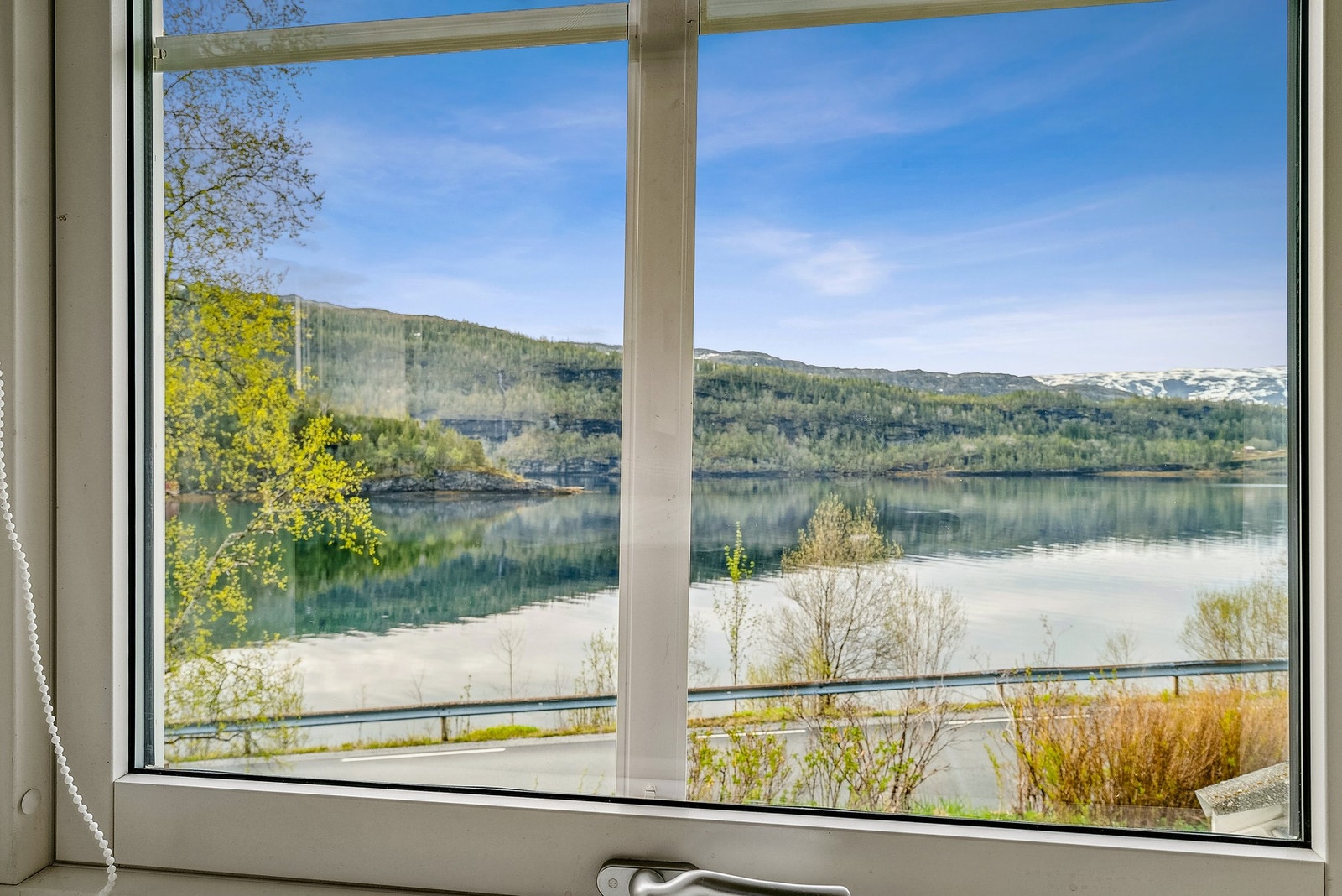 Fin utsikt over havet. Galleribilde