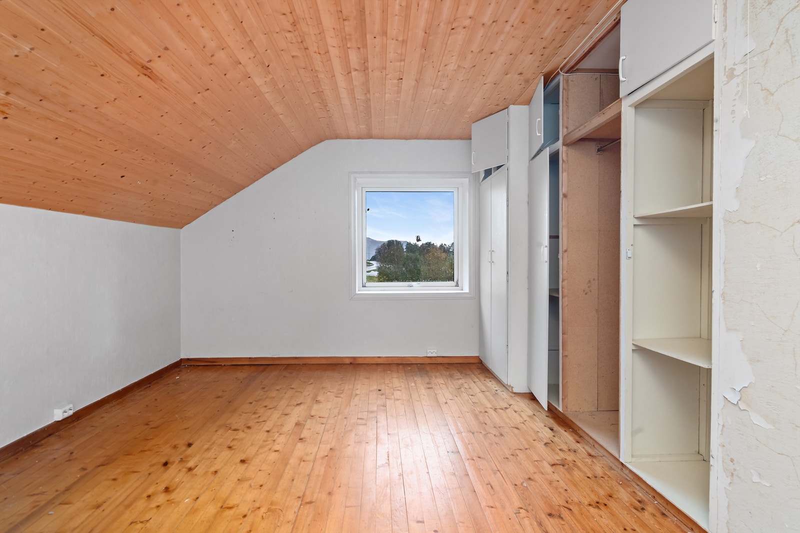 Soverom på loft Galleribilde