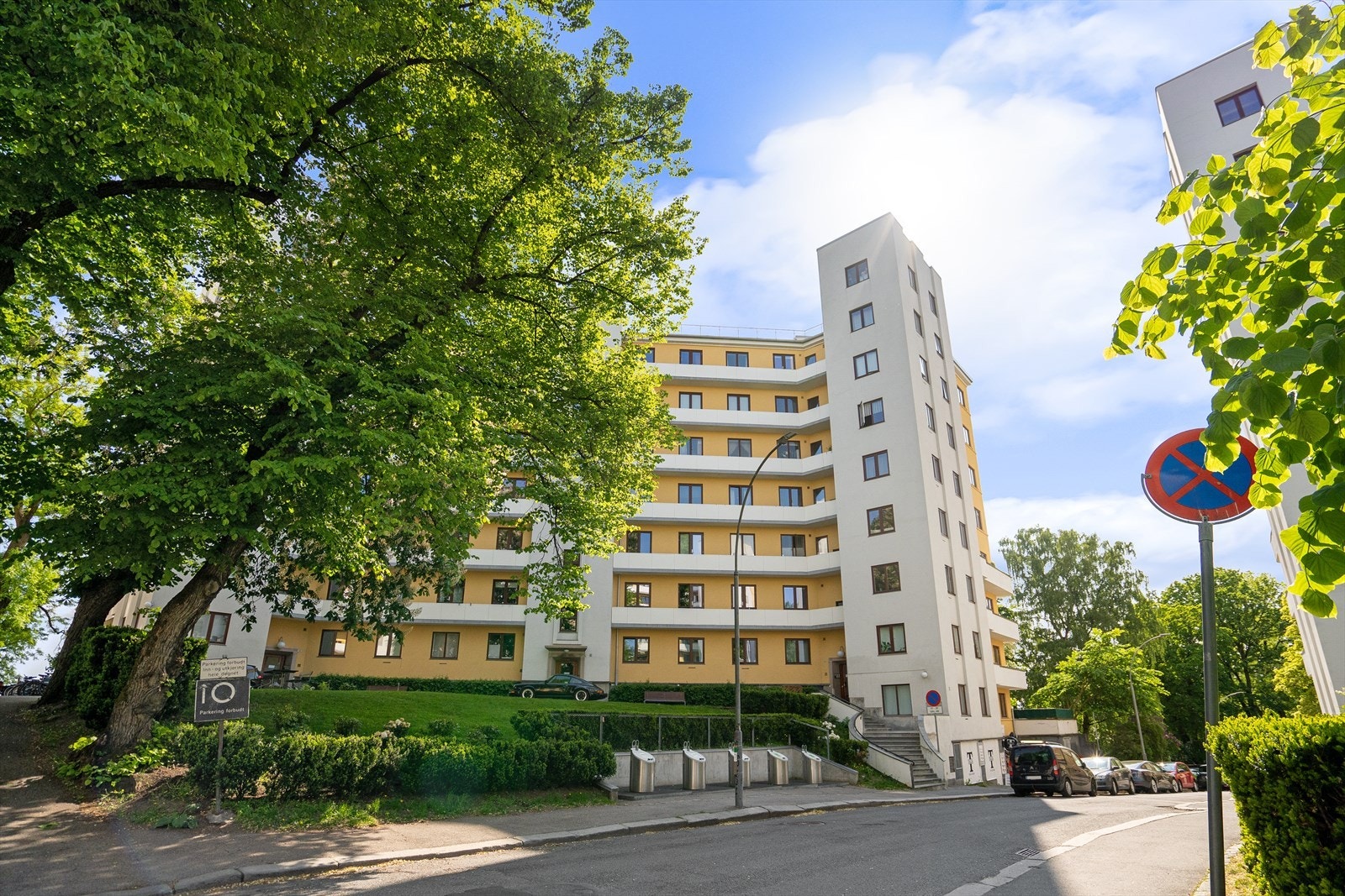 Sameiets flotte fasade. Galleribilde