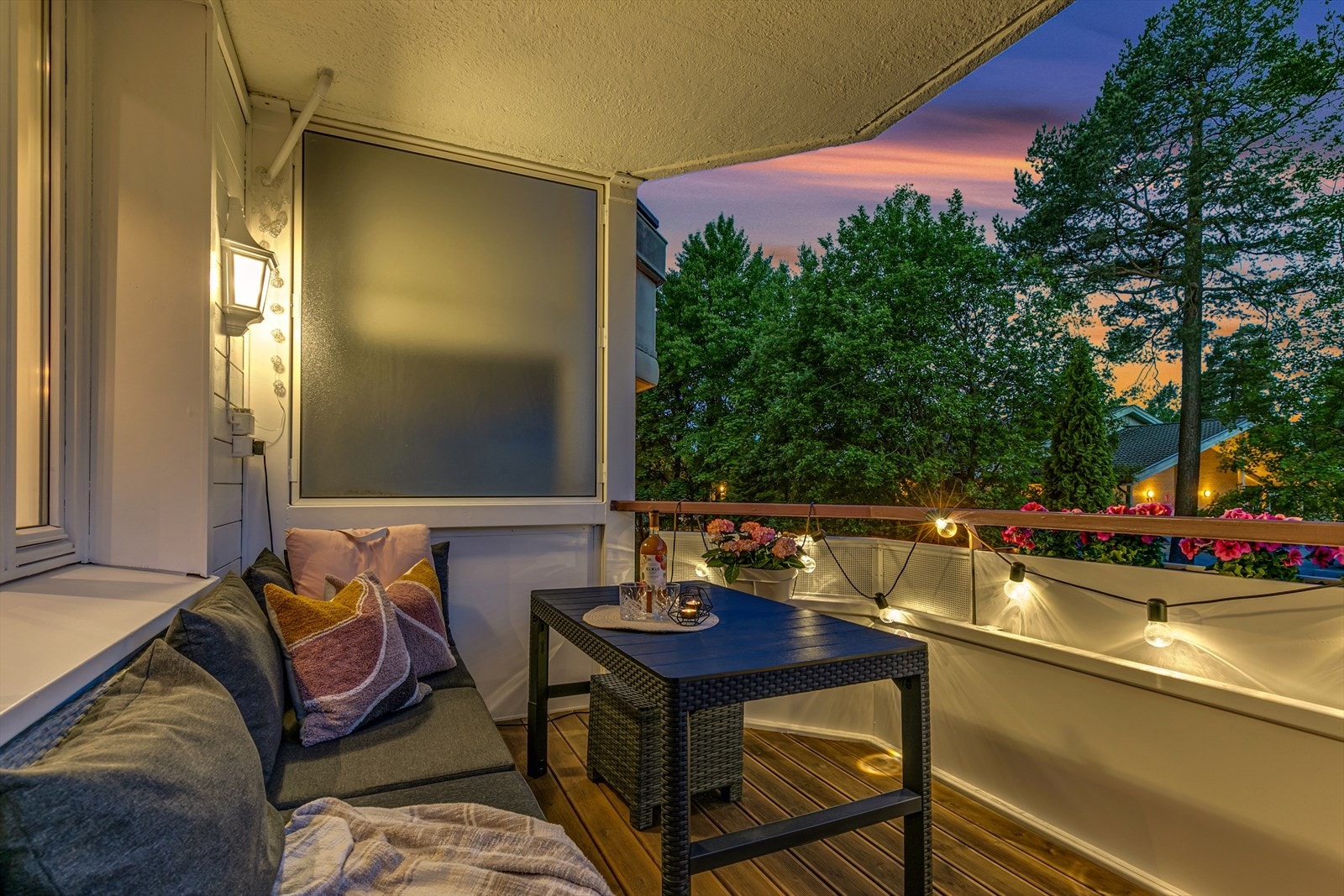 Her kan man nyte late sommerdager til langt på kveld. Galleribilde