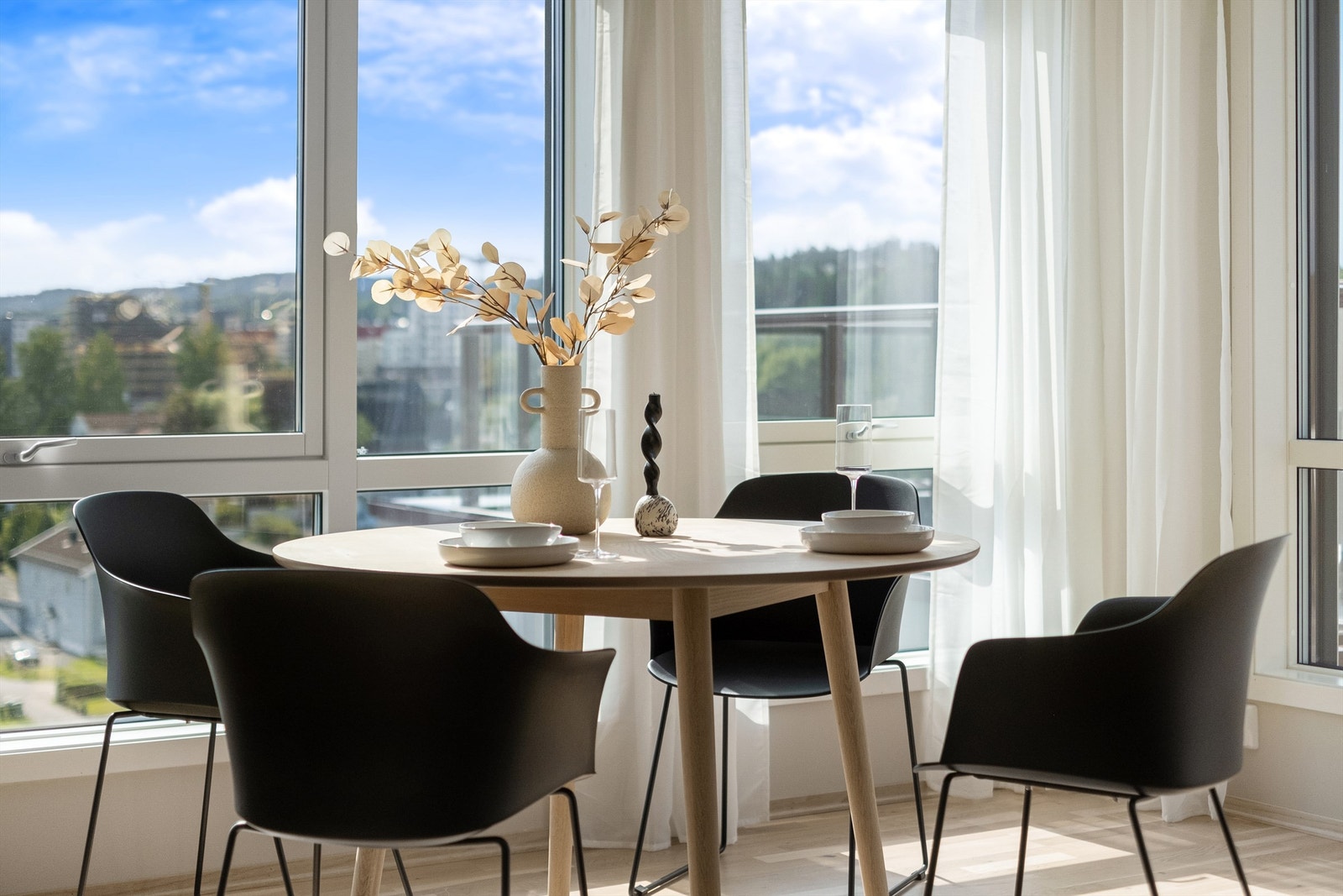 Her kan du nyte et godt måltid med familie og venner. Galleribilde