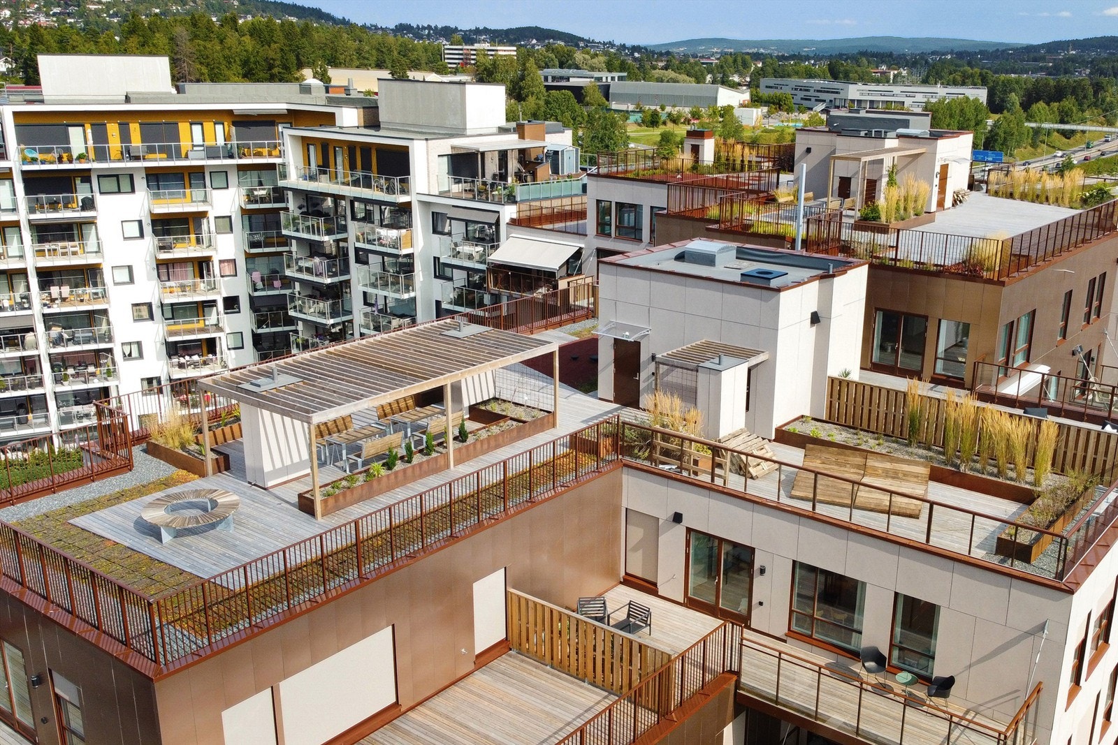 De felles takterrassene i 8. og 9.etasje har et areal på tilsammen 716 kvm. Galleribilde