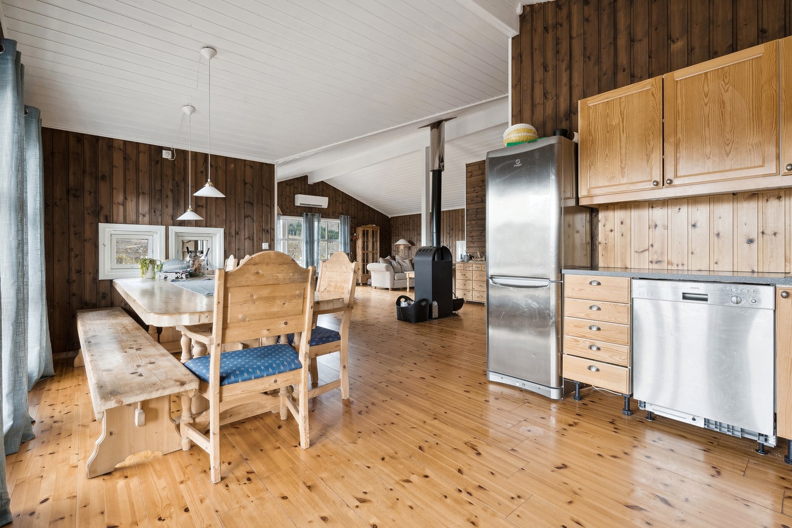 Soneinndelt Galleribilde