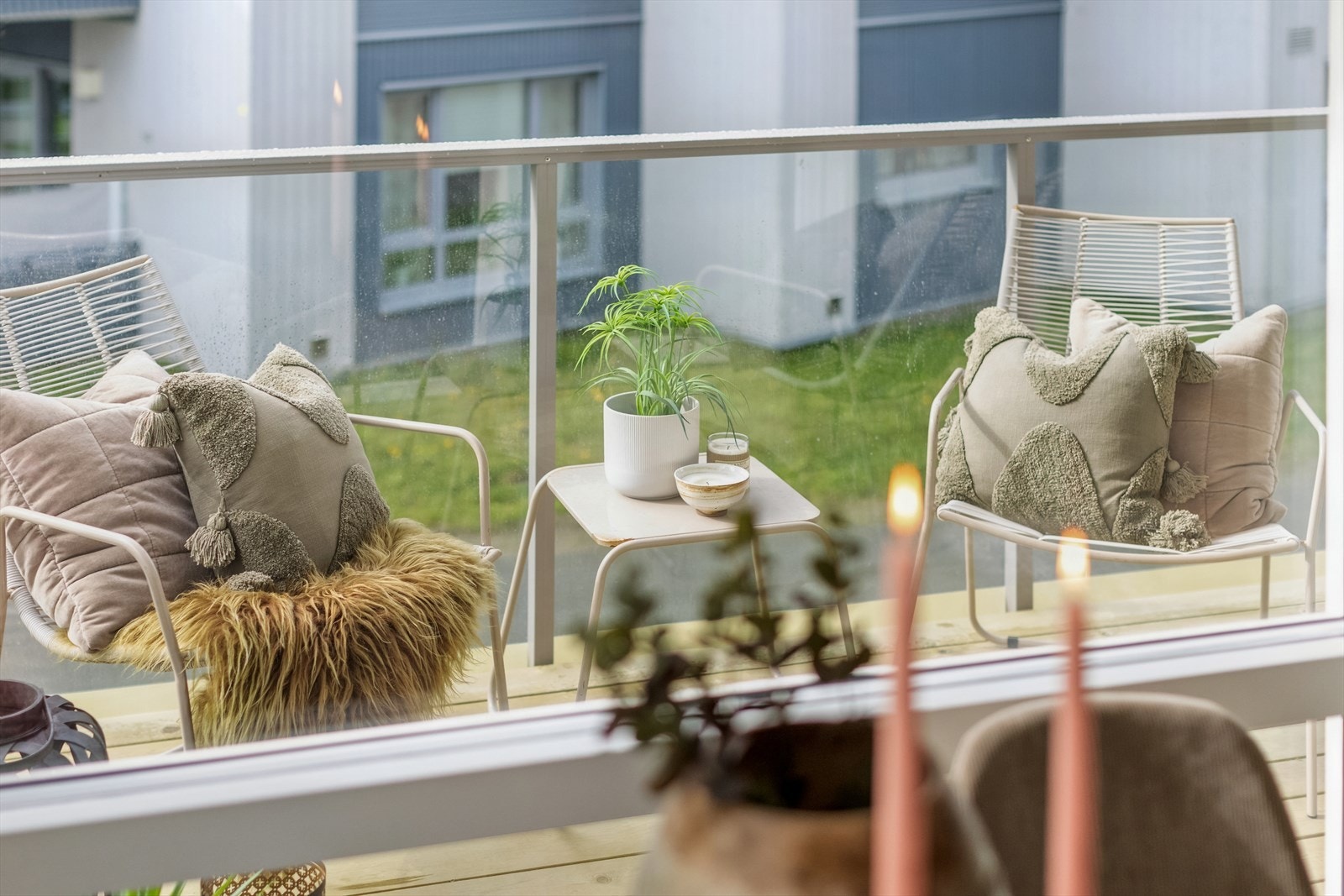 Leiligheten har balansert ventilasjon og aggregatet er i entreen. Galleribilde